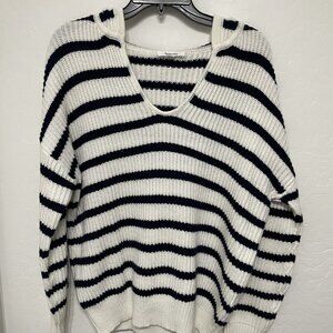 Splendid navy & white stipe nautical hoodie sweater - Size Medium - Retail $128